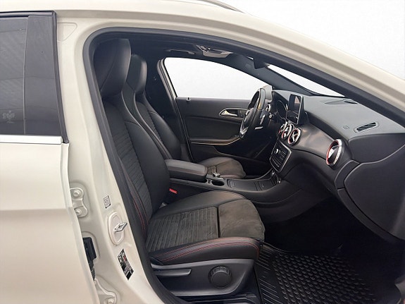 Mercedes-Benz GLA220 d 9 of 30