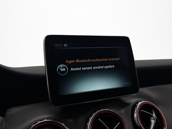 Mercedes-Benz GLA220 d 21 of 30