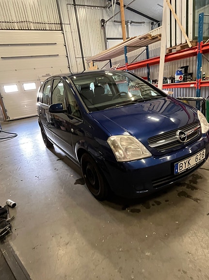 Opel Meriva 2 of 5