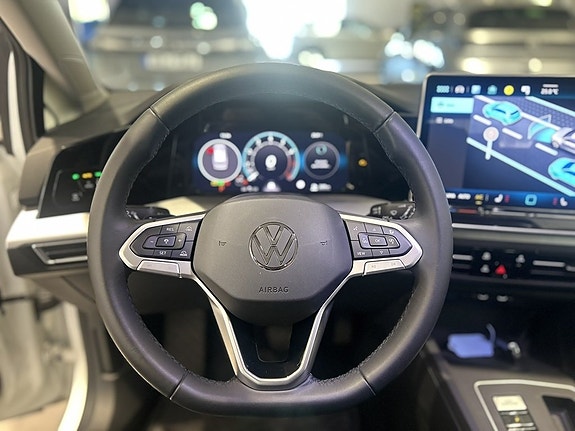 Volkswagen Golf I 17 of 19