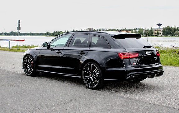 Audi RS6 3 of 6