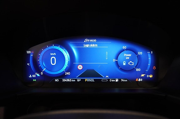 Ford Kuga 11 of 12