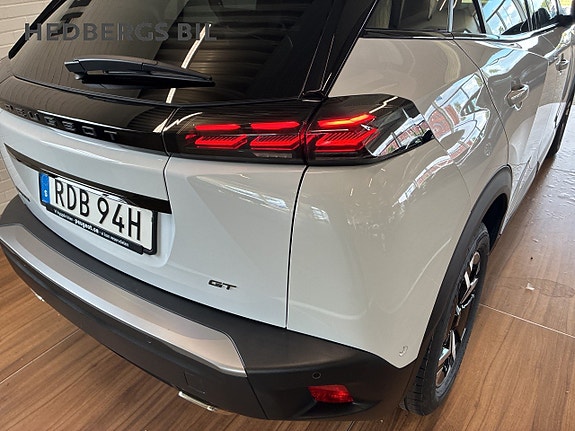 Peugeot 2008 14 of 17