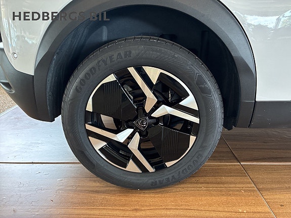 Peugeot 2008 12 of 17