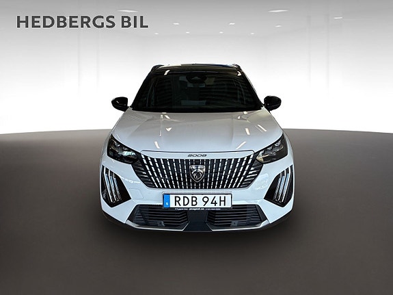 Peugeot 2008 5 of 17