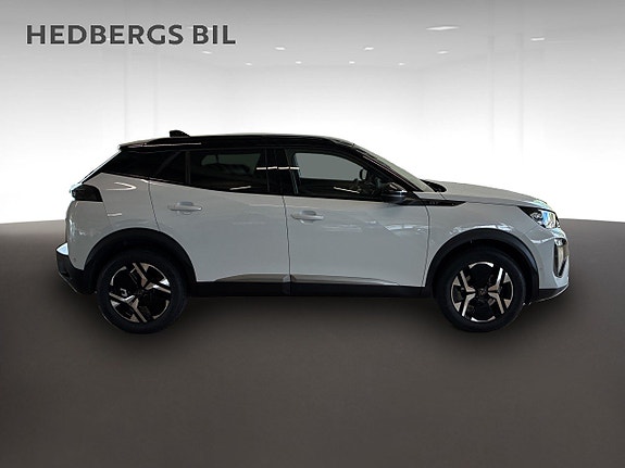 Peugeot 2008 2 of 17