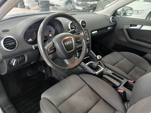 Audi A3 10 of 23