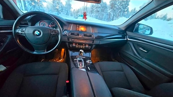 BMW 520d 3 of 6