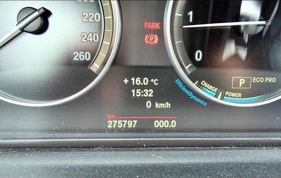 BMW 520d 5 of 6