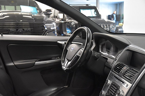 Volvo XC60 8 of 21