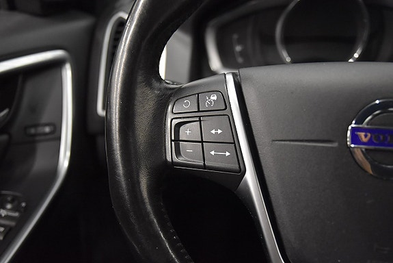 Volvo XC60 10 of 21