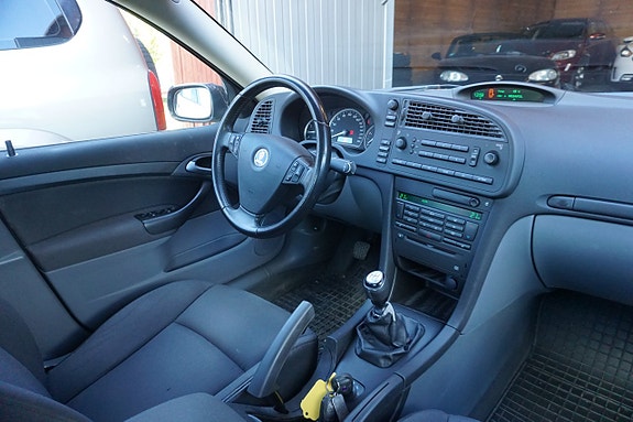 Saab 9-3 5 of 7