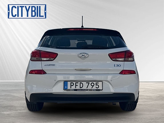 Hyundai i30 11 of 27