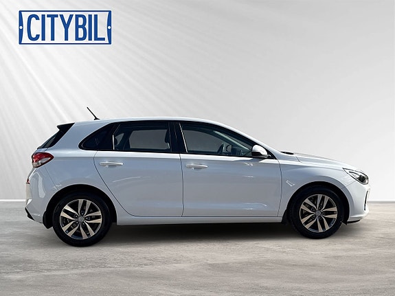 Hyundai i30 12 of 27