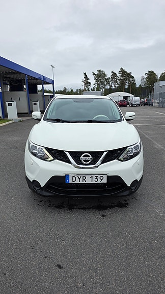 Nissan Qashqai 4 of 8