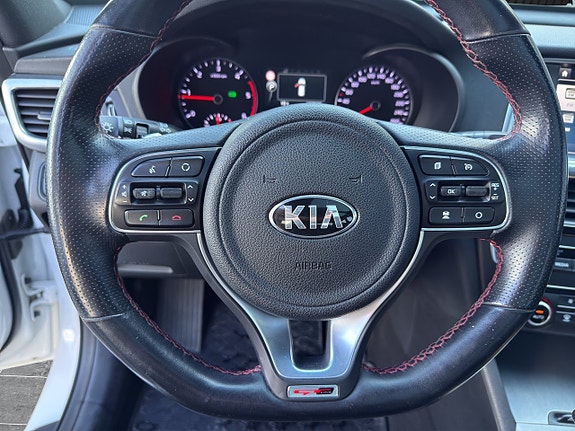 Kia Optima 15 of 24