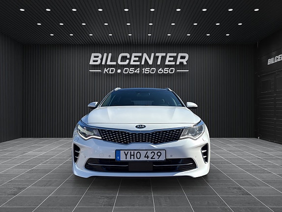 Kia Optima 2 of 24