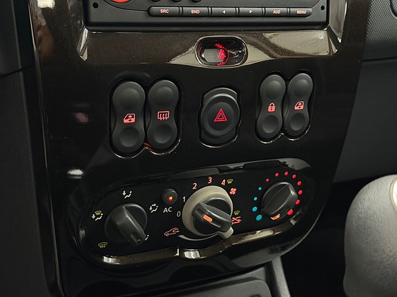 Dacia Duster 29 of 30