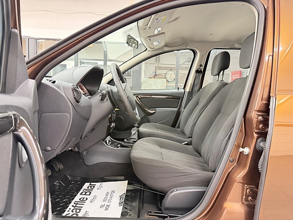 Dacia Duster 27 of 30