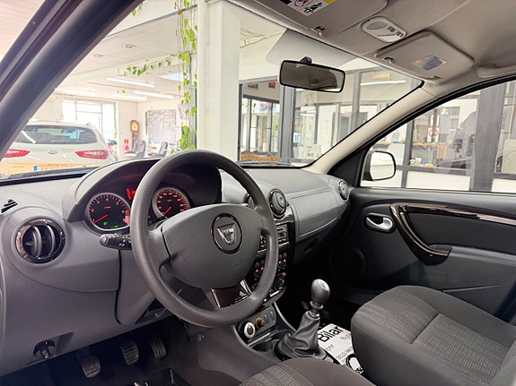 Dacia Duster 28 of 30