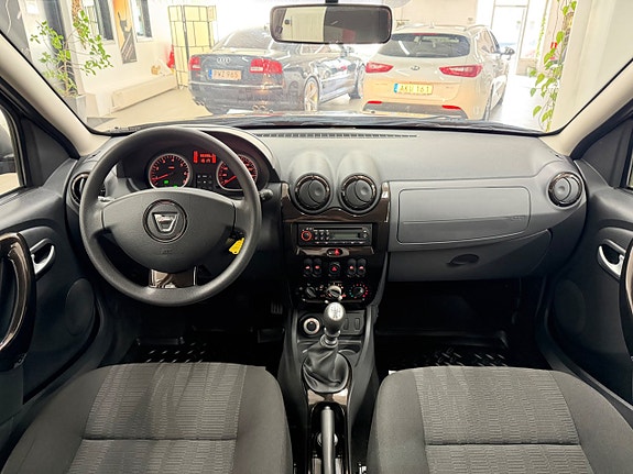 Dacia Duster 21 of 30