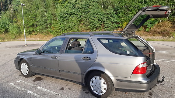 Saab 9-5 2 of 12
