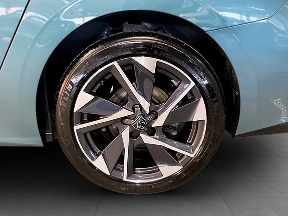 Peugeot 308 SW 14 of 15