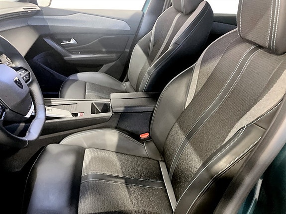 Peugeot 308 SW 4 of 15