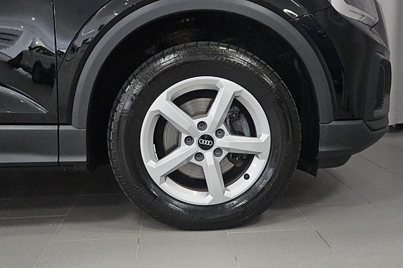 Audi Q2 5 of 9