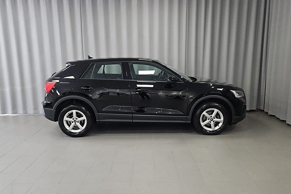 Audi Q2 4 of 9
