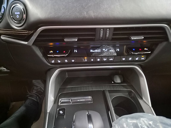 Mazda CX-60 13 of 15
