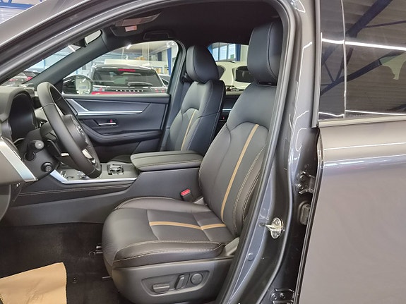 Mazda CX-60 7 of 15