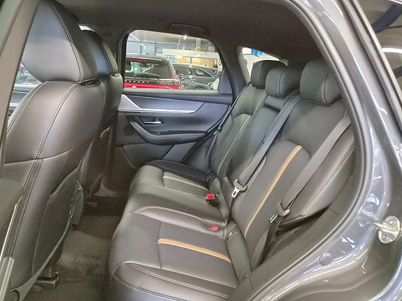 Mazda CX-60 14 of 15
