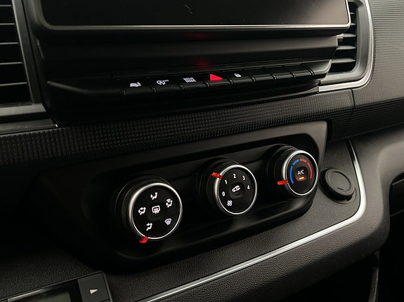Renault Trafic 22 of 30
