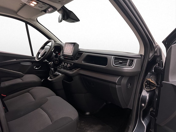 Renault Trafic 27 of 30