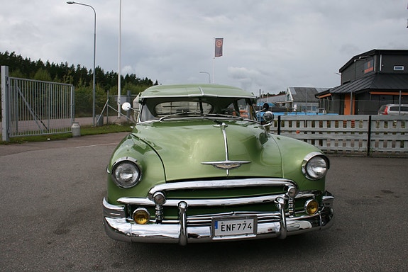 Chevrolet Deluxe 6 of 24
