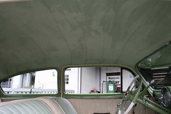 Chevrolet Deluxe 20 of 24
