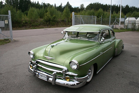 Chevrolet Deluxe 2 of 24