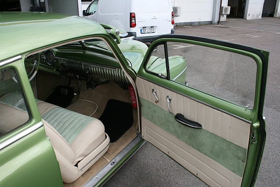 Chevrolet Deluxe 16 of 24