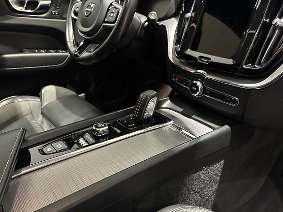 Volvo XC60 18 of 20