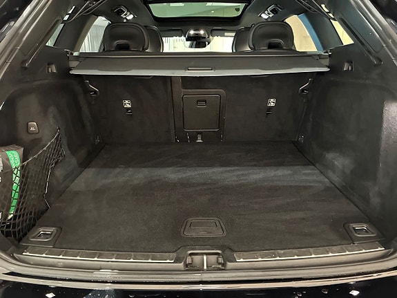 Volvo XC60 13 of 20