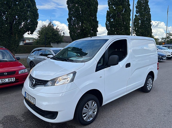 Nissan NV200 5 of 13