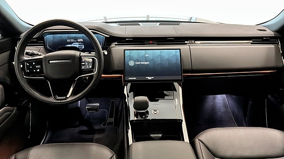 Land Rover Range Rover Sport 4 of 14