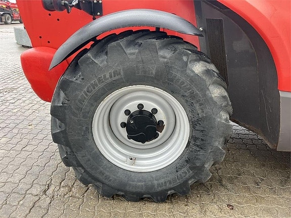 Manitou MT1840A ST5 7 of 11