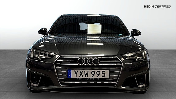 Audi A4 8 of 12