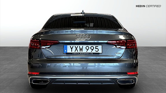 Audi A4 7 of 12