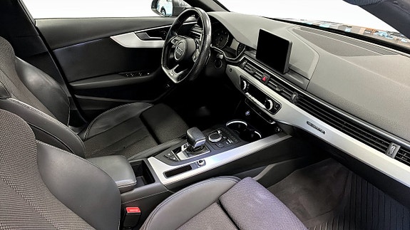 Audi A4 3 of 12