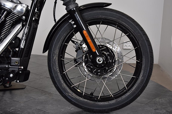 Harley-Davidson Street bob NEDSATT 11 000:- SVART / EKERFÄLGAR / OMGÅENDE LEVERANS 18 of 18