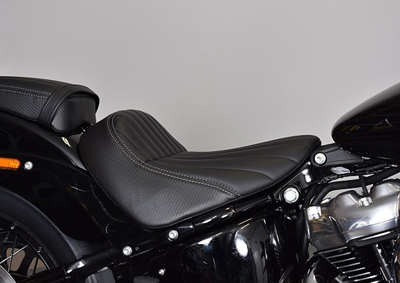 Harley-Davidson Street bob NEDSATT 11 000:- SVART / EKERFÄLGAR / OMGÅENDE LEVERANS 12 of 18
