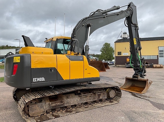 Volvo EC 140 DL 4 of 11
